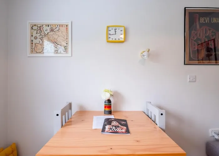 - 1 Bed Guest Flat Lejlighed *